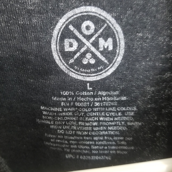 EUC "Hug Life" gangster cat shirt - Picture 3 of 4